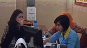 Pedangdut Hesty Klepek-klepek diperiksa Direktorat Reserse Kriminal Umum Polda Lampung. (istimewa) 