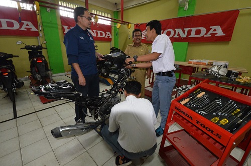honda berikan bantuan