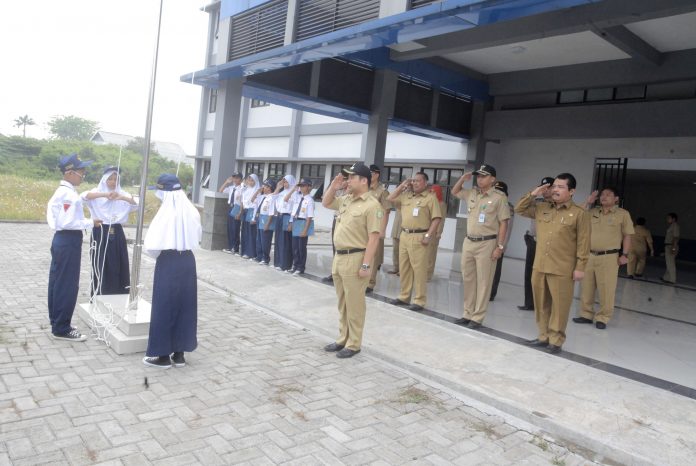 APEL PERDANA SMPN 30 - WALIKOTA5