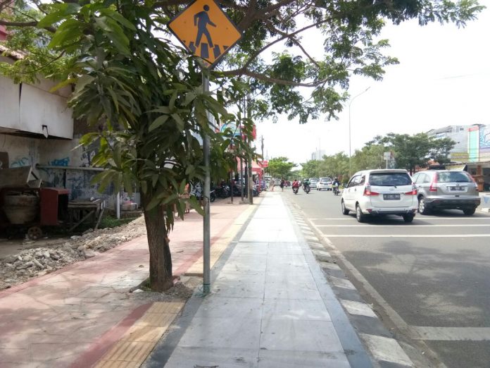 IMG-20180127-WA0013 Jalur disabilitas pejalan kaki