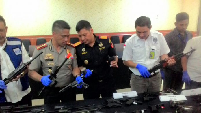 Bea Cukai Bandara dengan Polres Bandara