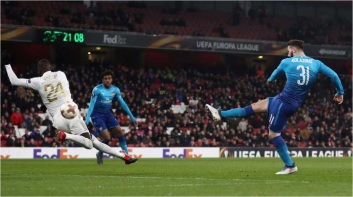 Sead Kolasinac mencetak gol yang sangat penting bagi Arsenal dalam usaha mereka melewati hadangan Ostersunds, Jumat 23 Februari 2018, pada leg kedua babak 32 besar Liga Europa.