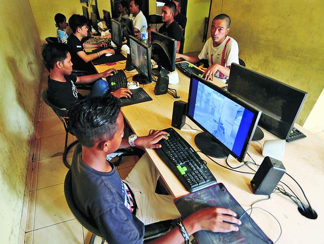 usia-pengunjung-dan-waktu-beroperasi-dibatasi