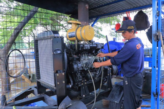 12 Petugas Pompa Air Siaga 24 Jam Pantau Level Air