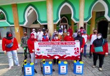 PMI Kecamata Tangerang Bersama Sibat Melakukan Penyemprotan Di Wilayah Zona Merah