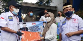 Satgasda Lawan Covid-19 DPRD Salurkan Ratusan Kantong Jenasah ke RSUD Kota Tangerang