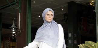 8 Tutorial Hijab Segi Empat Simpel-Malay Look, Ada yang Bikin Pipi Tirus