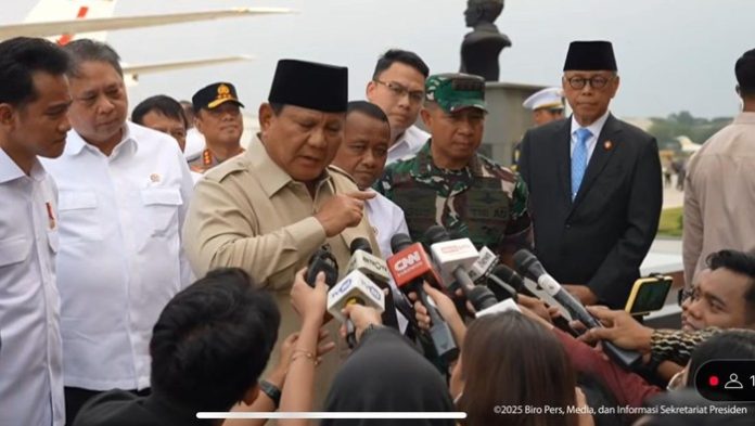 presiden-prabowo-tiba-di-halim-perdanakusuma-jakarta-usai-lawatan-4-negara-sabtu-2792025-1758964569095_169