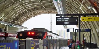 Ternyata Ini Biang Kerok Gangguan LRT Jabodebek yang Bikin Penumpang Dievakuasi Jalan Kaki di Sisi Rel