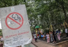 INDEF nilai larangan penjualan rokok dapat menekan ekonomi rakyat