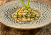 Resep Praktis Mushroom Risotto Umami dalam 30 Menit