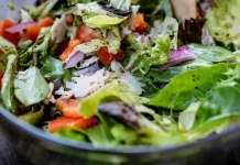 Resep Salad Teff Segar dengan Lemon Dressing yang Cocok untuk Clean Eating