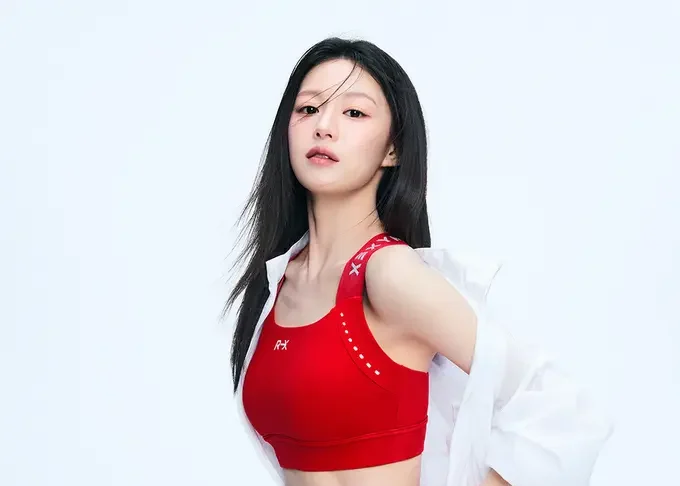 Sportwear Favorit Go Youn Jung Kini Hadir di Indonesia, Intip Koleksinya