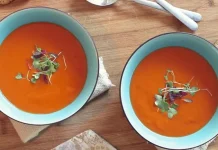 Resep Sup Tomat Roasted Paprika dengan Rasa Smoky yang Hangat dan Lezat