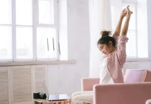 Rahasia Bebas Sakit Pinggang di Kantor, Cuma Butuh Peregangan 3 Menit Setiap 2 Jam