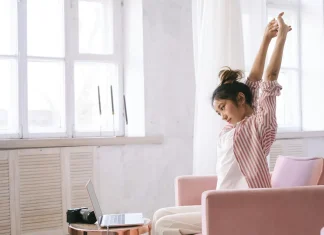 Rahasia Bebas Sakit Pinggang di Kantor, Cuma Butuh Peregangan 3 Menit Setiap 2 Jam