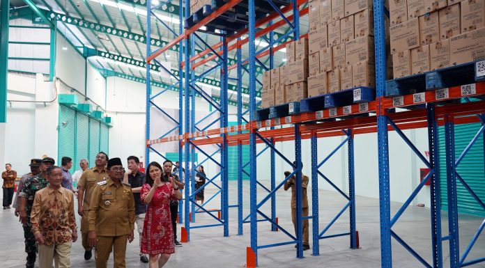 Resmikan Gudang Barang, Wali Kota Tangerang Minta Investasi Berdampak bagi Warga