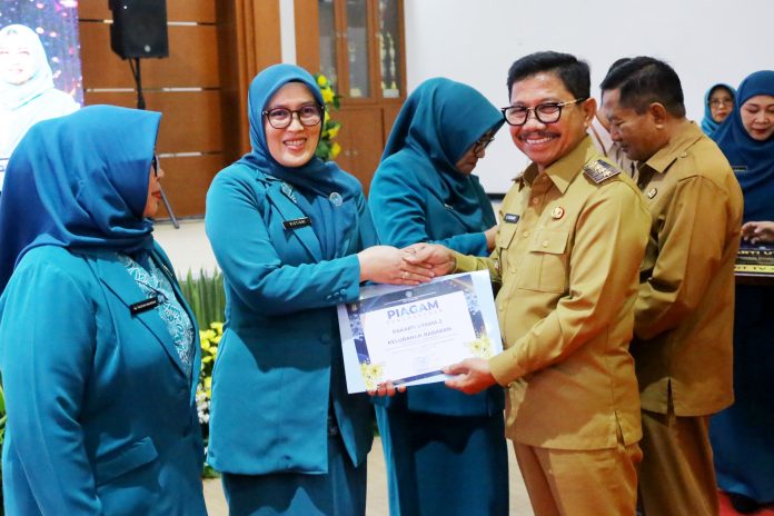 PERINGATAN HKG PKK KE 54- WALIKOTA8
