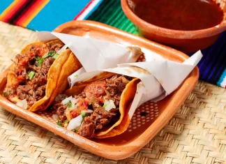 Resep Birria Tacos, Taco Daging Berkuah Viral yang Nikmat Dicelup