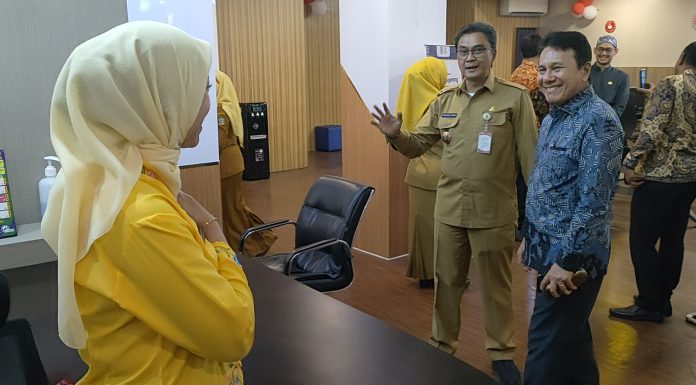 Kota Tangerang Masuk 6 Besar Pelayanan Perizinan Terbaik, Tim Penilai Pusat Lakukan Uji Petik