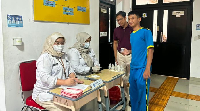 Cegah Penyalahgunaan Narkoba, 40 Siswa SMPN 25 Kota Tangerang Jalani Tes Urine Secara Acak